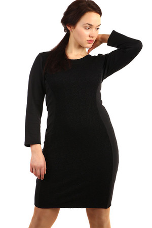 Bavlněné černé šaty s krajkou. Až do velikosti 54. Materiál: 95% bavlna, 5% polyester.