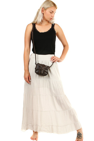 Dámská jednobarevná letní maxi sukně s ozdobným provázkovým páskem. Sukně má pružný pas z hladkého úpletu,