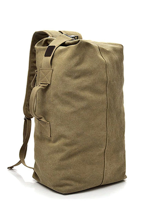 Velký plátěný batoh/ taška ušitý z vodotěsného plátna v minimalistickém provedení. Hlavní, maximálně