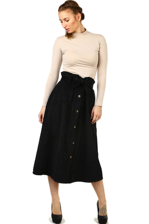 Dámská jednobarevná manšestrová sukně v módní midi délce, áčkového střihu. V pase vysokém 9 cm je guma, díky