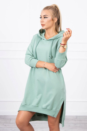 Jednobarevné praktické mikinové šaty s dlouhým rukávem, rovného střihu a s kapucou jsou velmi pohodlné. Rovný