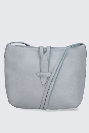 Dámská italská kabelka z kvalitní kůže v praktickém designu na nošení přes rameno nebo crossbody. moderní