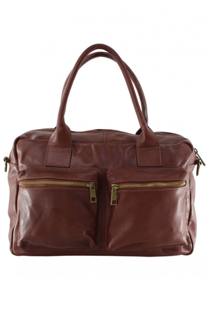 Prostorná dámská kožená kabelka do ruky i přes rameno. Vhodná i jako malá cestovní taška. kabelka vyrobena z