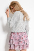 Pletený dámský svetr s moderním vzorem