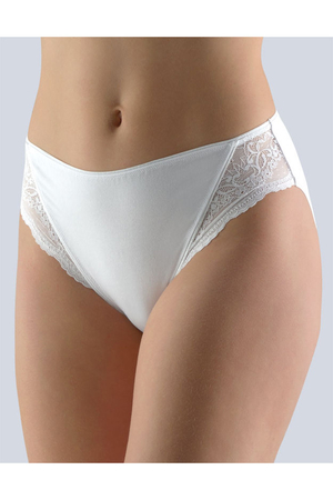 Pohodlné jednobarevné dámské kalhotky s jemnou krajkovou vsadkou na boku od českého výrobce kvalitního spodního