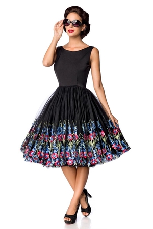 Nádherné černé šaty s šifonovou vyšívanou sukní. Šaty mají kulatý výstřih a jsou bez rukávů. Od pasu dolů je