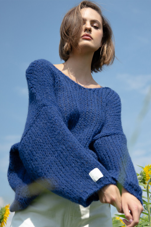 Dámský hladce pletený svetr s vlnou