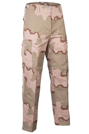 Představujeme vám naše pánské maskáčové kalhoty s vzorem US 3 Color Desert, které spojují ikonický vojenský